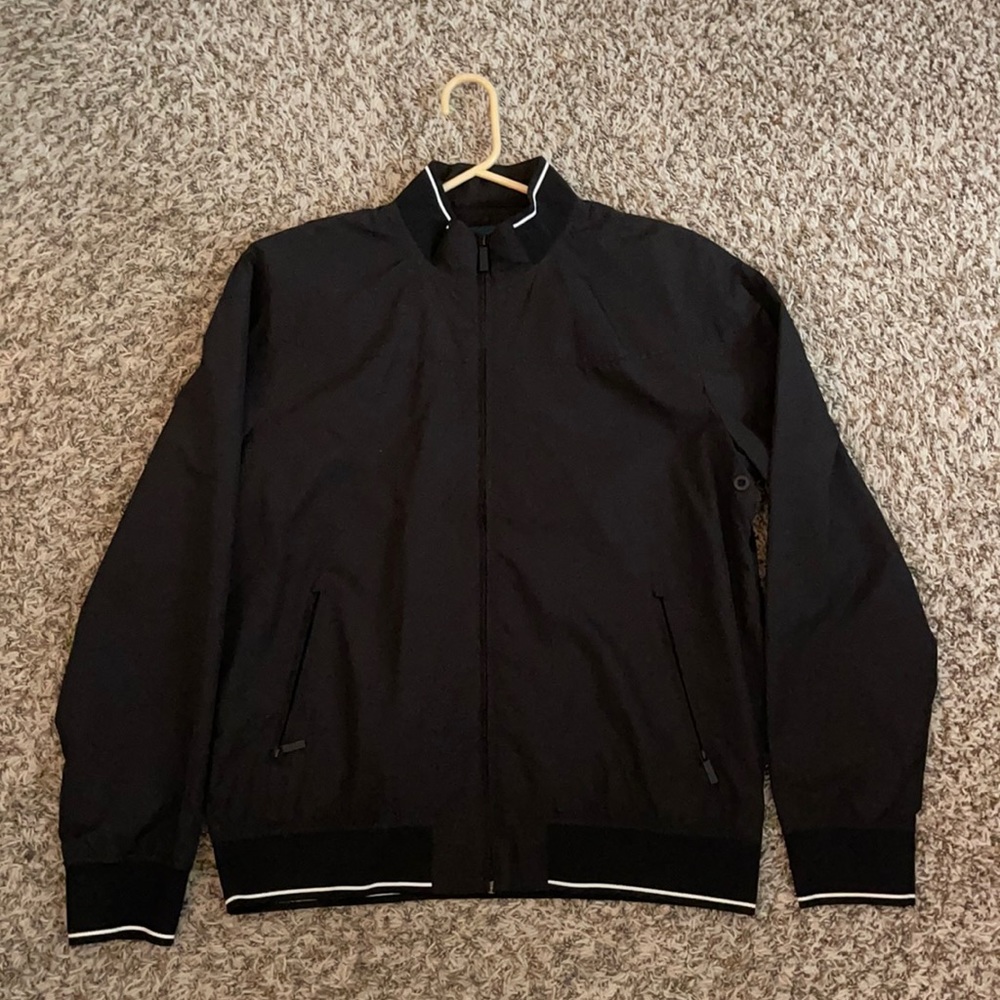 Perry Ellis Jacket. Size M.